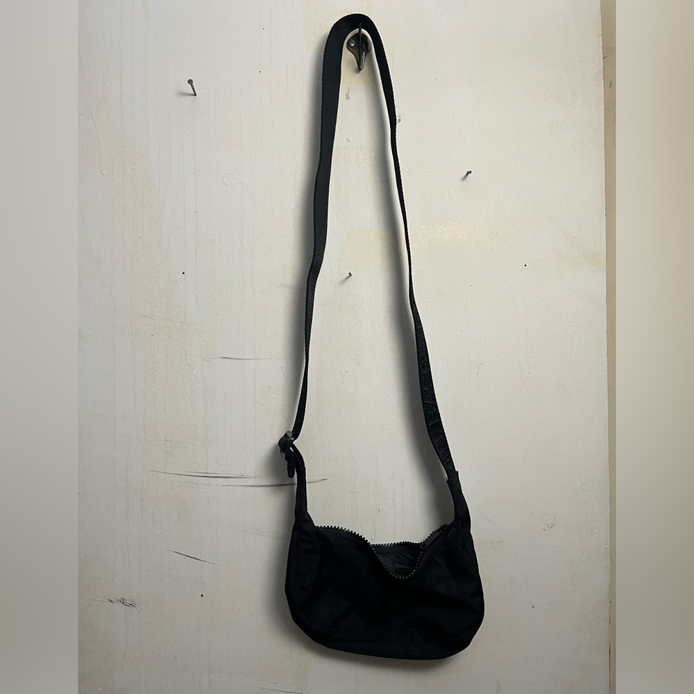 BAGGU Black Crossbody Bag